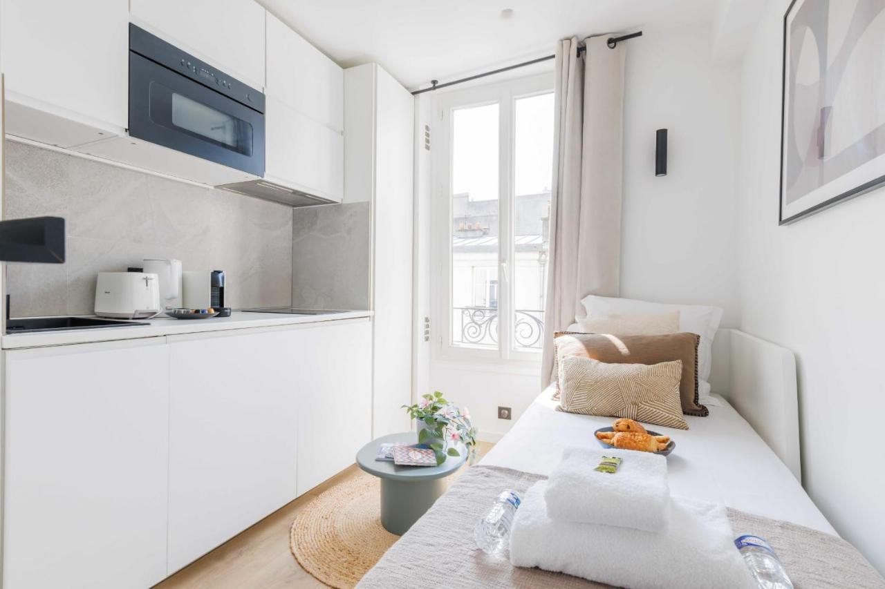 Charming Renovated Appartement Parijs